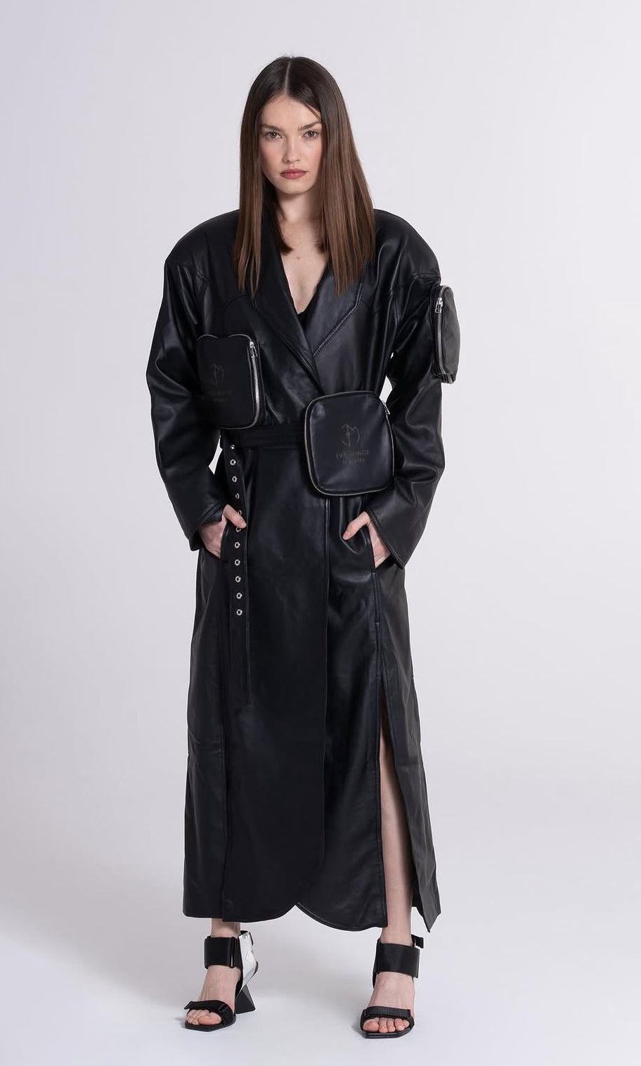 Płaszcz oversize "Futuro" Absolute Black