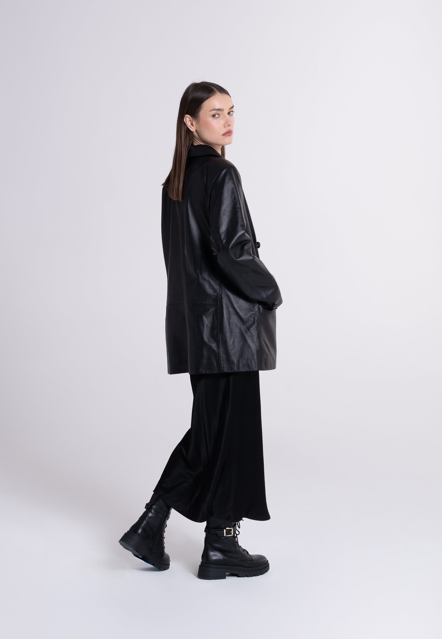 Marynarka Eva Minge „Mala Mia Oversize” Absolute Black